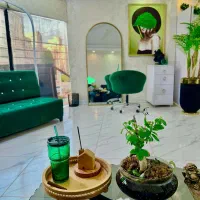 سالن زیبای کولر دار مبله تمدید چندساله واحدجلو