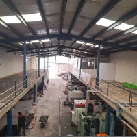 اپراتور cnc و سوراخ کاری آقا و خانم