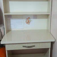 میز تحریر و صندلی