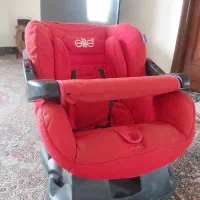 صندلی ایمنی  داخل ماشین بچه