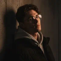 عکاسی و فیلمبرداری حرفه ای