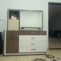 تختخواب دو نفره همراه میز آرایش|تخت و سرویس خواب|قروه, |دیوار