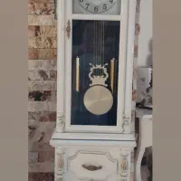 ساعت ایستاده و تابلو