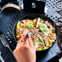 همکار سالندار با روحیه تیمی بالا