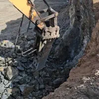 راننده بیل مکانیکی و لودر هستم آمادهمکاری روز مزد