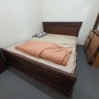 تخت  دو نفره بزرگ در حد نو چوب راش
