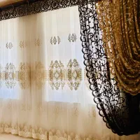 پرده با کناره ها