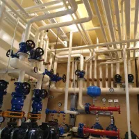 اجرای لوله کشی موتورخانه استخر جکوزی و سرد گرم