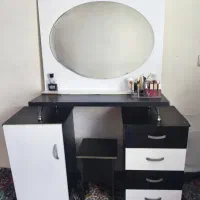 میز آرایشی و دو عدد پاتختی