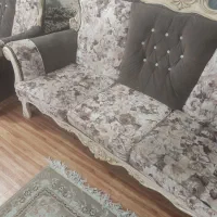 مبل کریستال هفت نفره به همراه عسلی شیشه ای