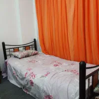 تخت تک نفره بهمراه تشک