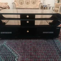 ۲عدد میز تلوزیون شیشه ای