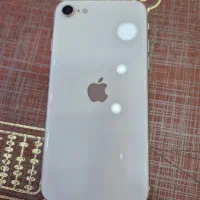 آیفون se 2020