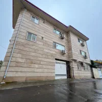 آپارتمان ۹۷ متری سند دار