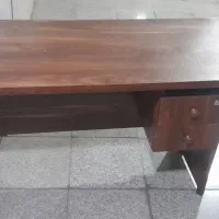 میز اداری در حد نو