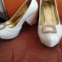 کفش زنانه ومردانه دست دوم موجود است|کیف، کفش، کمربند|مهاباد (آذربایجان غربی), |دیوار