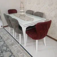 مبل چستر8نفره باناهار خوری 6نفره کاملا سالم وتمیر