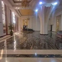 آپارتمان ۲۸۵ متر ۴ خوابه دروس غرق در نور و متریال