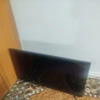 تلویزیون ۴۰ اینج