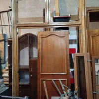 کمد دیواری در کارگاه نجاری چوبی زیبا