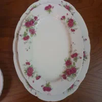 چینی گل سرخی قدیمی