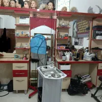 آینه و کمد آرایشگاه