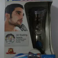 ریش تراش 3 تیغ با خط زن. نو