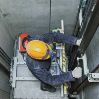 سرویس وعیب یابی  آسانسور