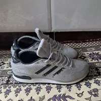 کتونی zx750 اورجینال درحد اکبند سایز۴۱.۵