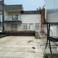 ویلای-سبز-در-کوچه-ای-سبز-در-محموداباد