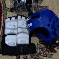 یک جفت جوراب الکتریکی ۱۱ سنسوره و کلاه نو نو