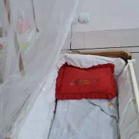 تخت گهواره‌ نوزاد شیک و کم کارکرد