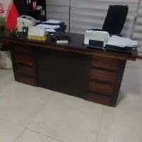 فروش کلیه وسایل اداری میز مدیریت و صندلی اداری|دفتر کار|تهران, تهرانپارس غربی|دیوار