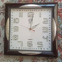 ساعت دیواری