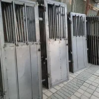 در انباری ورق کرکره‌ای