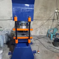 پرس هیدرولیک c فرم