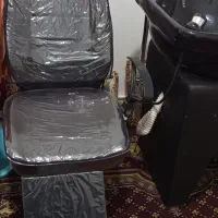 سرشور به همراه صندلی اصلاح آرایشگری|آرایشگاه و سالن‌های زیبایی|بندرعباس, |دیوار