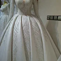 تعداد محدودی لباس عروس ب قیمت اجاره