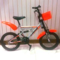 دوچرخه ۱۶ حرفه ای دو کمک تمیز سالم|دوچرخه، اسکیت، اسکوتر|قم, شاه ابراهیم|دیوار