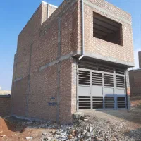 خانه نیمه کار، میراوا