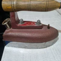 اتو سنگین نوستالژی کلکسیونی|کلکسیون اشیاء عتیقه|اسلامشهر, شهرک واوان|دیوار