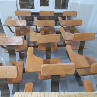 نیمکت صندلی چوبی و آهنی مناسب آموزشگاه و کلاس درس