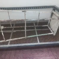 چهارپایه آهنی