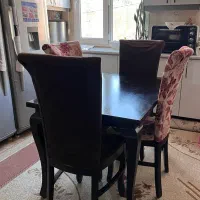 میزناهارخوری۴نفره/سالم و جمع و جور/چوب راش