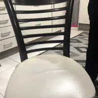 ۴ عدد صندلی