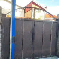 در ب آهنی بزرگ  کاملا سالم 35میلیون