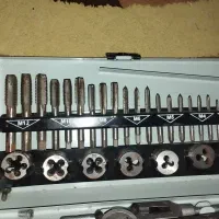 قلاویز و حدیده و گیره رومیزی