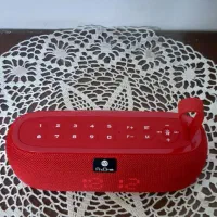 اسپیکر بلوتوثی همراه با کارتن آکبند.نو و سالم.شیک|پخش‌کننده همراه|مشهد, فرهنگ|دیوار