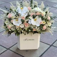 دسته گل عروس ، باکس گل خواستگاری و دیزاین یلدایی|گل مصنوعی|اصفهان, احمدآباد|دیوار