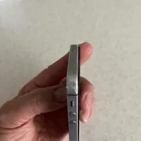 اپل iPhone SE با حافظهٔ ۶۴ گیگابایت|موبایل|اصفهان, خواجو|دیوار